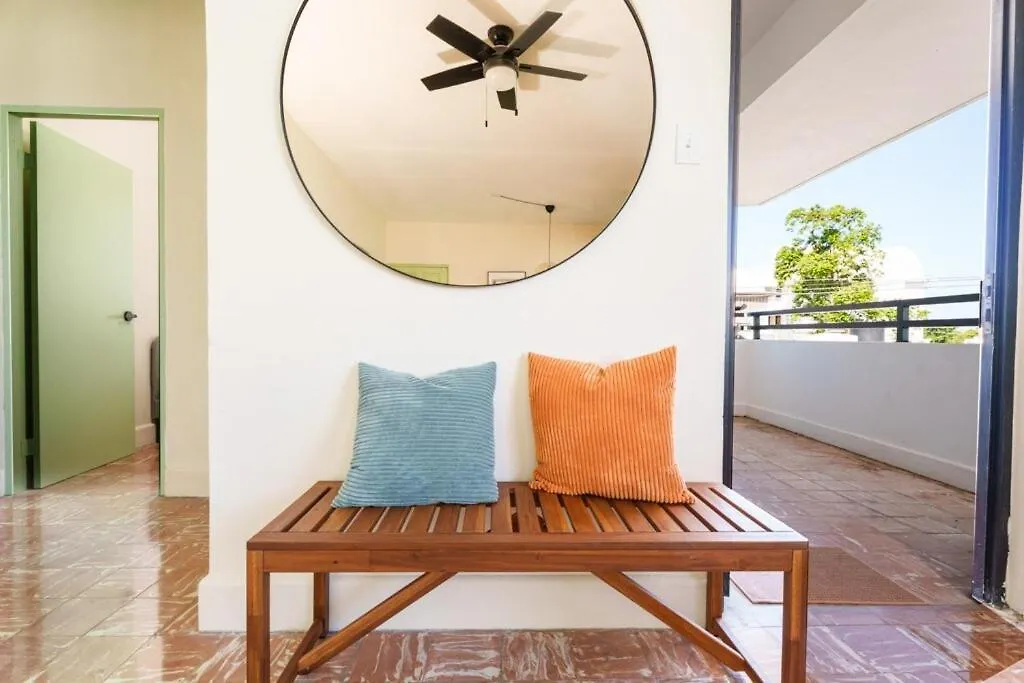 Sunny Escape Pool Apartman San Juan
